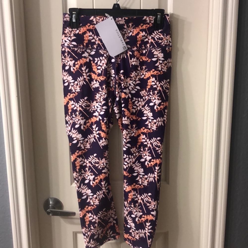NWT Fabletics Leggings